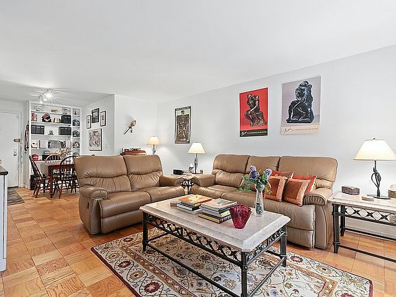 5th image of 165 W 66th St APT 6N