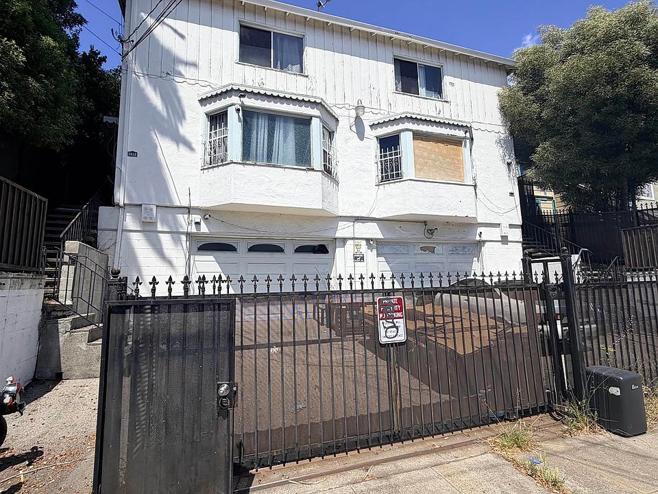 1st image of 1712 E 21st St