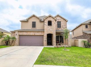 111 Phoenix Palm Dr, Laredo, TX 78045