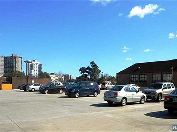 4th image of 1590 Anderson Ave APT 19E