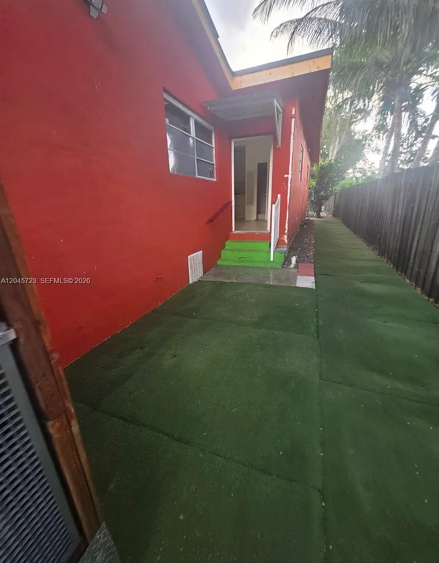 Golf Park Sec 2 Rev — Photo 1