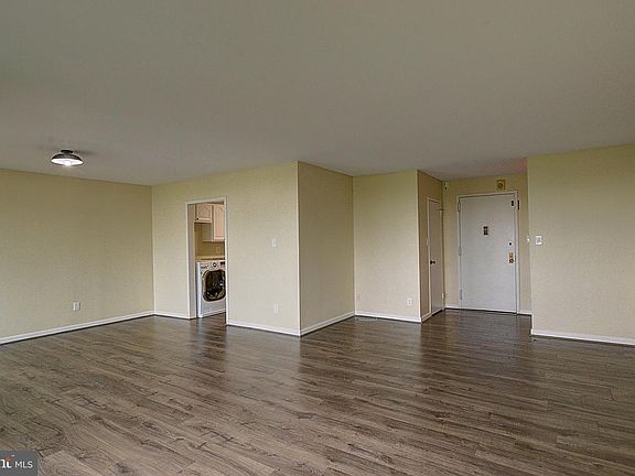 2nd image of 5225 Pooks Hill Rd APT 1511N