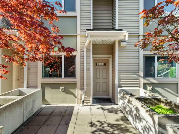 621 Langside Ave #13, Coquitlam, BC V3J 0A8