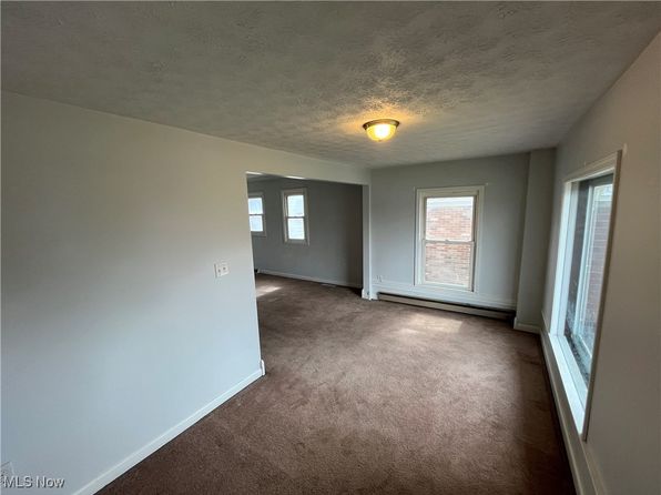 620 N Main St, North Canton, OH 44720