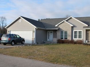 252 E John St, Poynette, WI 53955