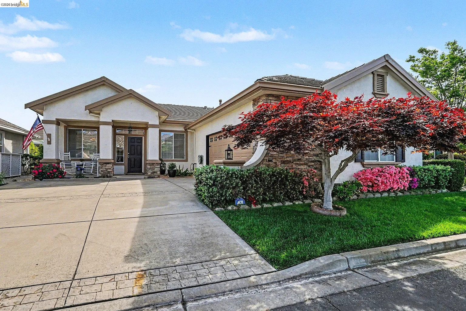 1569 Rubidoux Ln photo 1