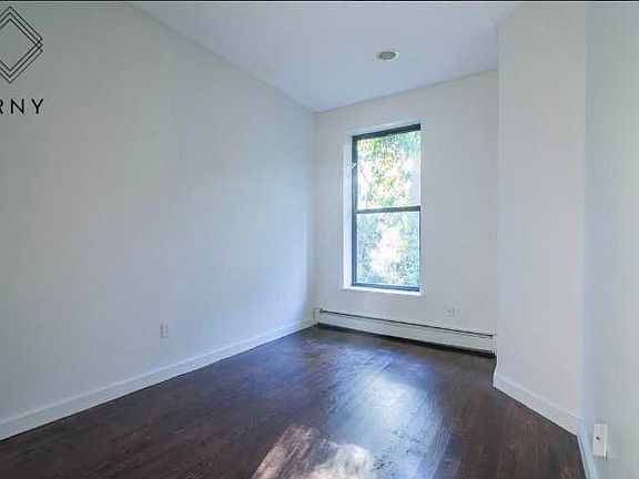 5th image of 188 Tompkins Ave #2F