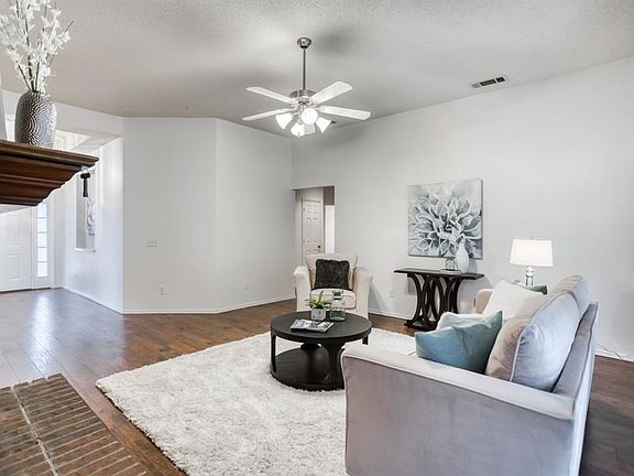 4th image of 10205 Napa Valley Dr