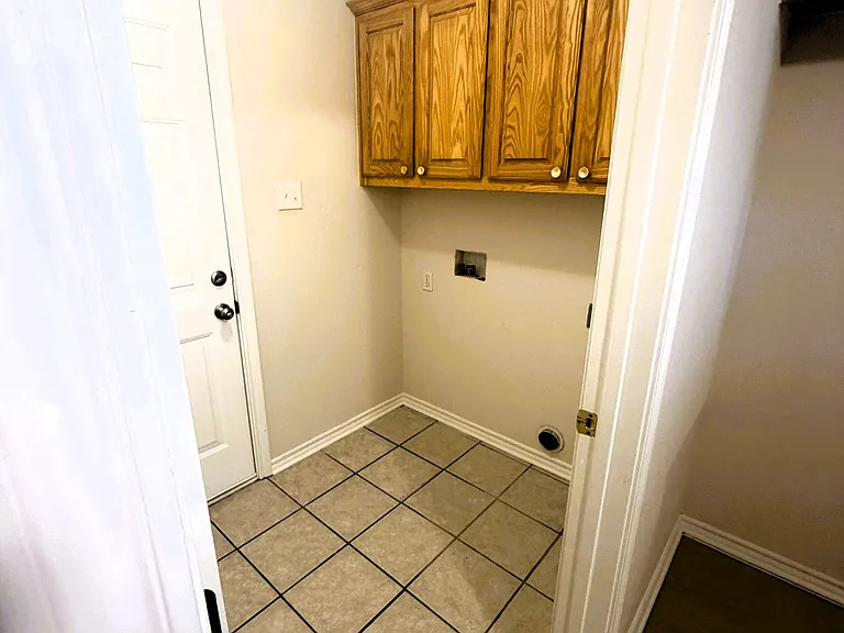 Laundry Room & Garage Access