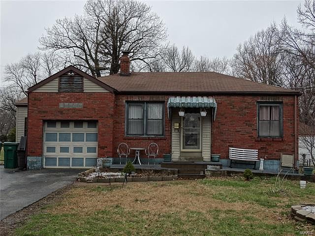 1st image of 2116 Greenbrook Dr
