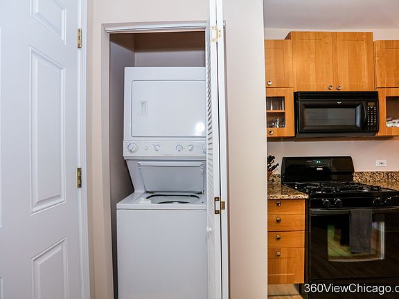 5th image of 6322 N Richmond St APT 3B