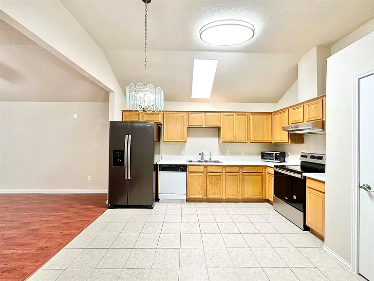 7006 Pickford Ct — Photo 9