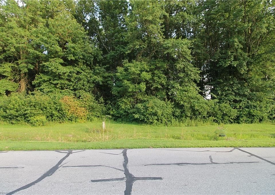 2nd image of 76 Leffingwell Dr
