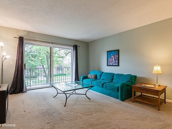 2nd image of 1454 Ashland Ave APT 202
