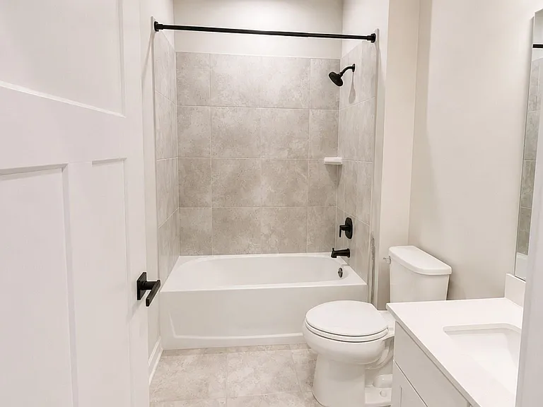 9802 Oaklawn Blvd NW — Photo 28
