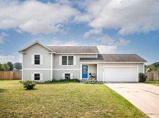 2529 Woodcock Ln, Traverse City, MI 49685