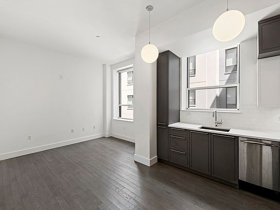3rd image of 416 W 52nd St #311