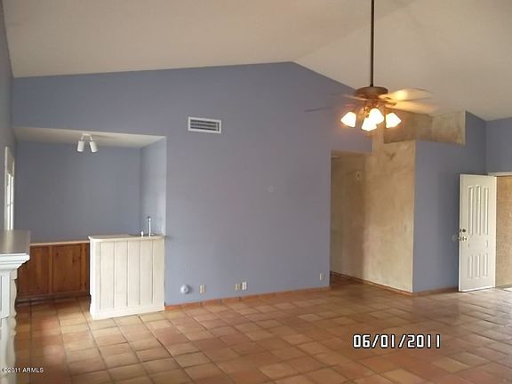 2nd image of 1315 E Wescott Dr