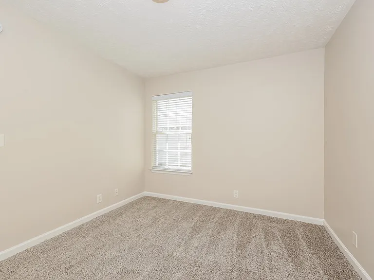 816 Pantera Dr — Photo 15