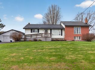 337 Simmons Rd, Loyalist, ON K0H 2H0