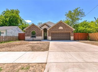 2812 Sydney St, Fort Worth, TX 76105