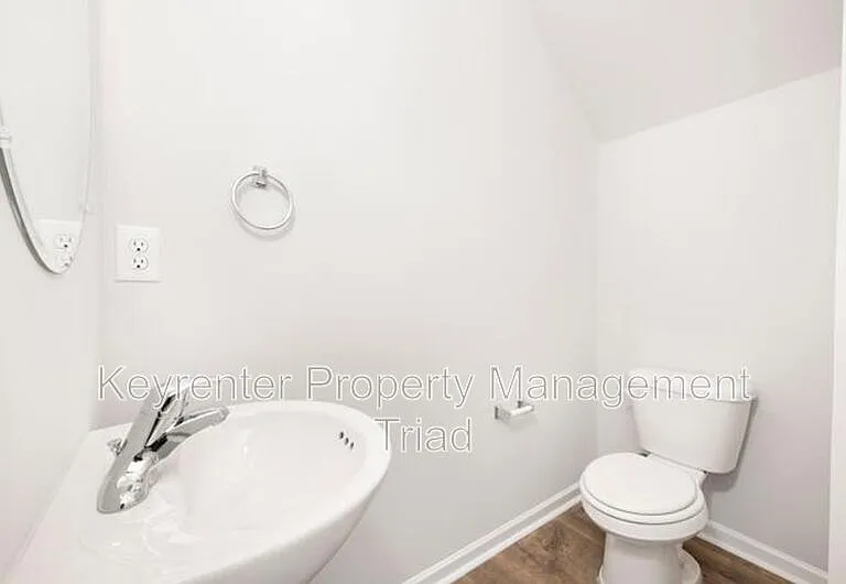 1122 Banworth Ct — Photo 27