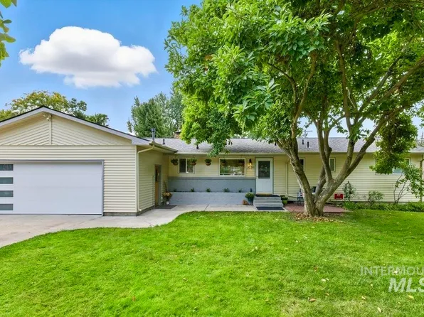 3018 N Crane Creek Rd, Boise, ID 83702