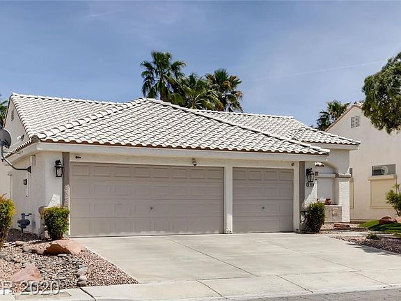 2nd image of 3810 Yorba Linda Dr