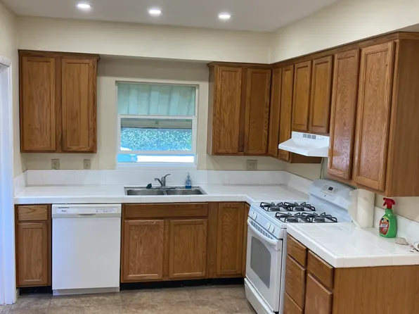 4300 12th Ave, Sacramento, CA 95817