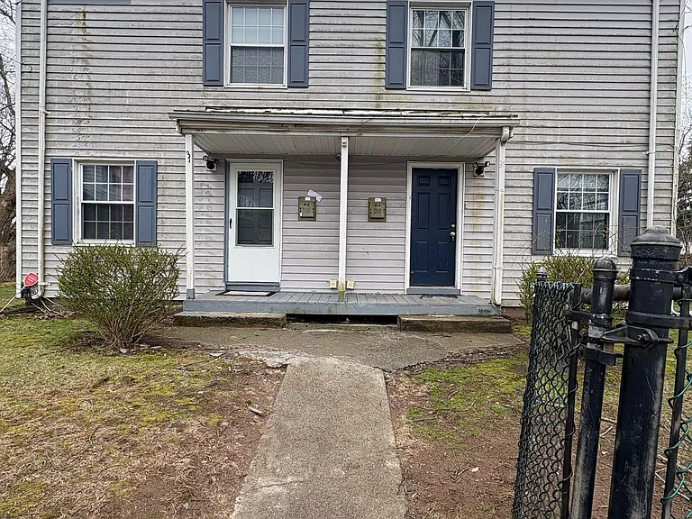 30 Hilltop Rd #2R — Photo 10