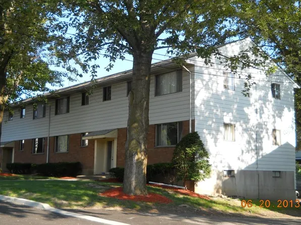 23 Barteau St, Endicott, NY 13760