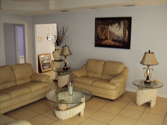 5th image of 2619 Granjeno Ave