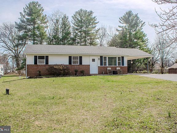 2nd image of 10637 Powell Rd