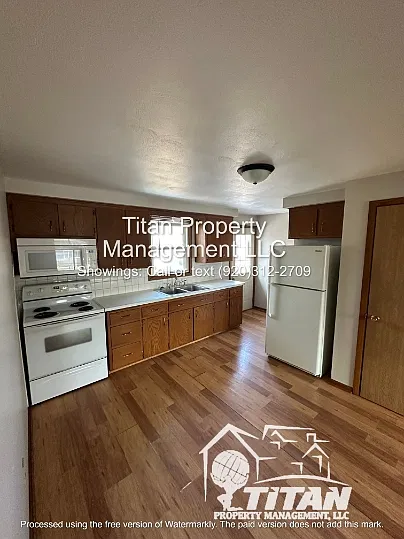 633/635 Idlewild St - 633 — Photo 2
