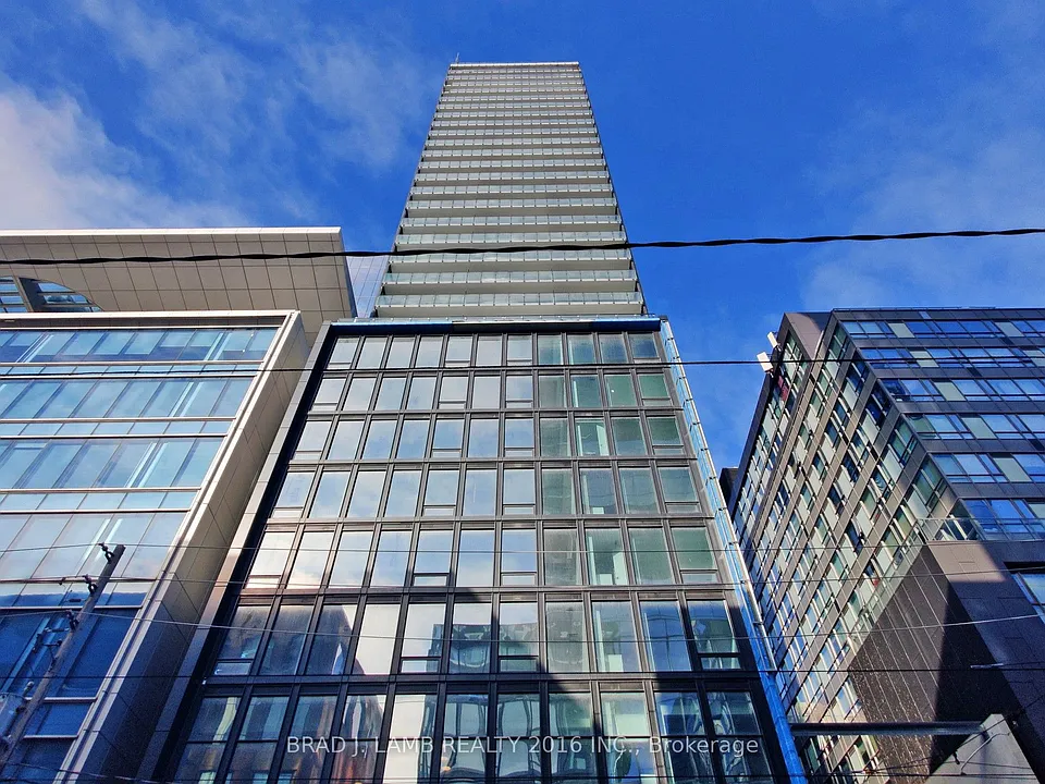 284 King St E #1206