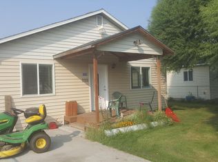 705 Mathew St, Granger, WA 98932