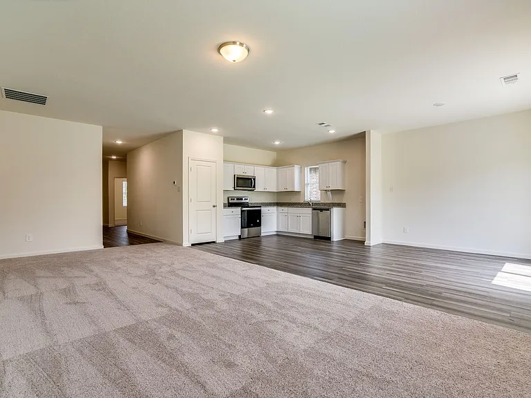 778 Camden Dr — Photo 15