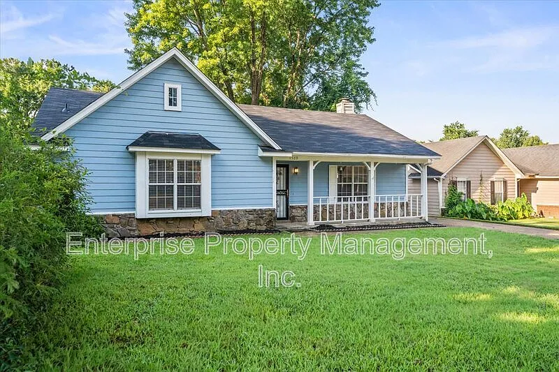 3 bed, 2.0 bath, 1258 sqft, $1,450 — Photo 4