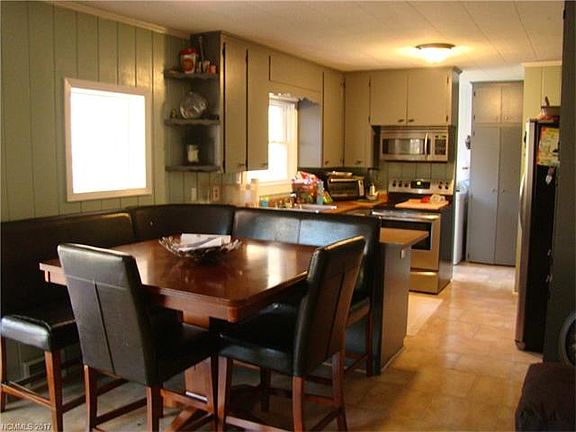 2nd image of 617 Carolina Dr