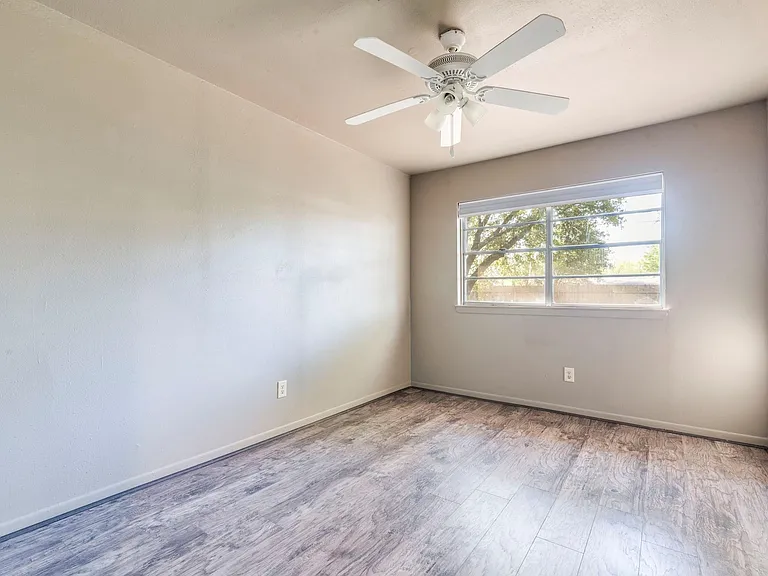 10606 Macmora Rd — Photo 19