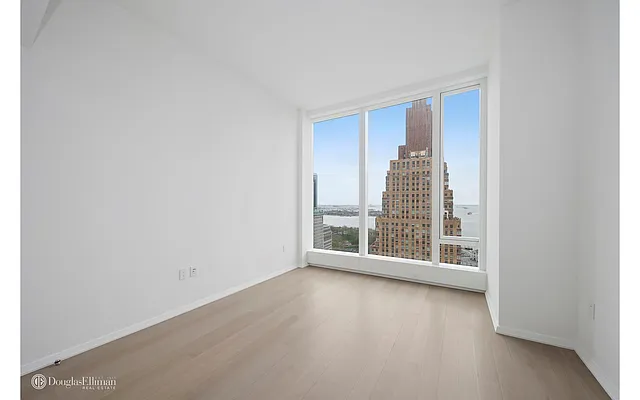 Rented by Douglas Elliman | media 21