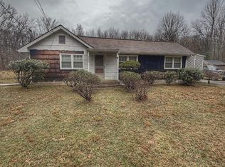 206 Broadway Rd, Cranbury, NJ 08512