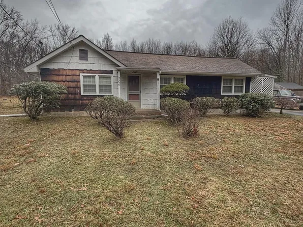 206 Broadway Rd, Cranbury, NJ 08512