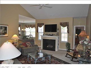 3rd image of 5712 Silver Sky Way