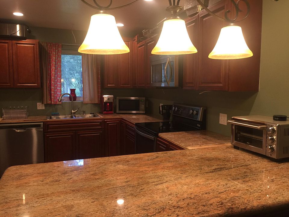 1st image of 2643 Lee Ln