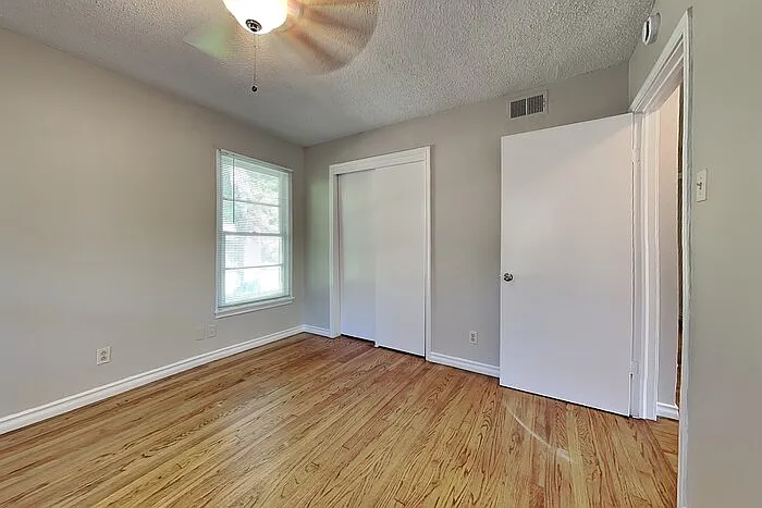 11211 Ulloa Ln — Photo 11