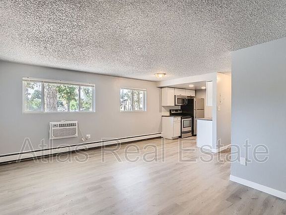 2nd image of 828 12th St Unit 204