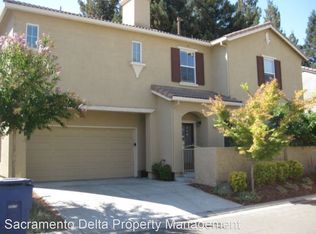 8048 Linda Isle Ln, Sacramento, CA