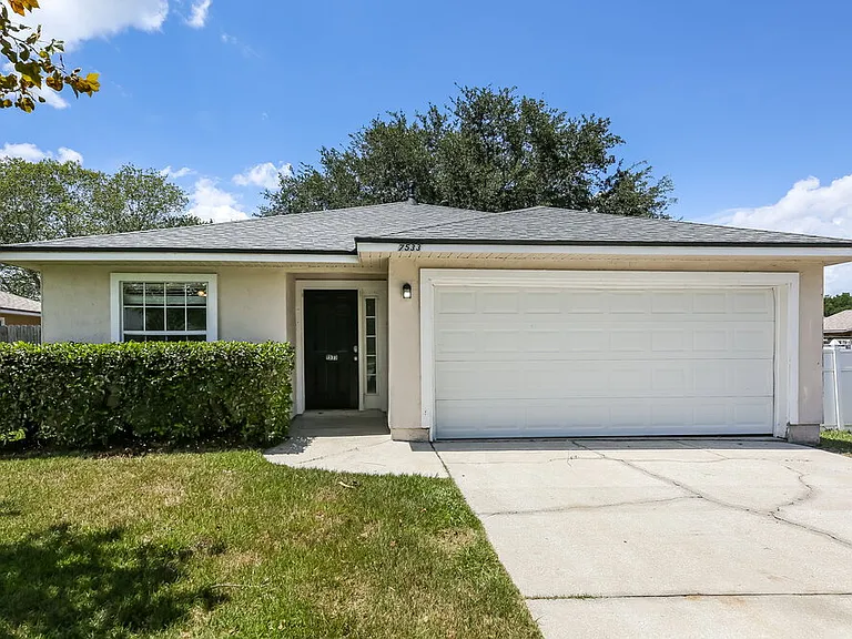 7533 International Village Dr — Photo 1