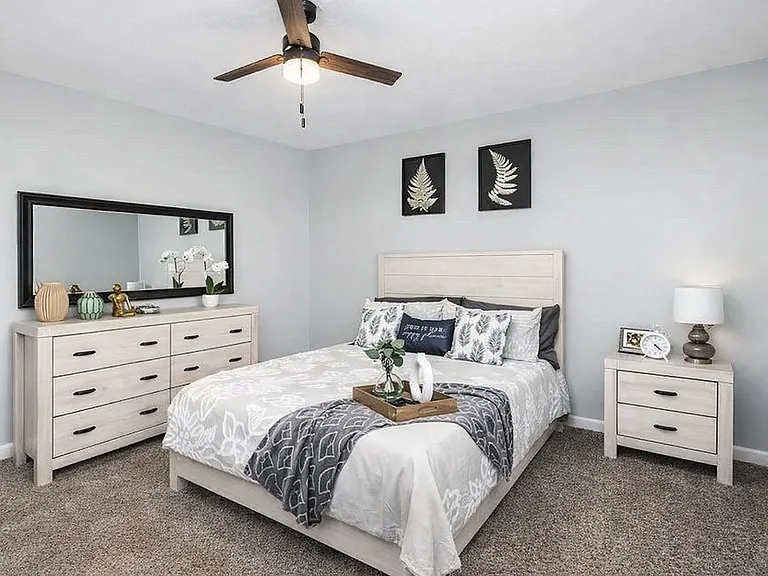 Brentwood Hills Luxury Townhomes — Photo 2